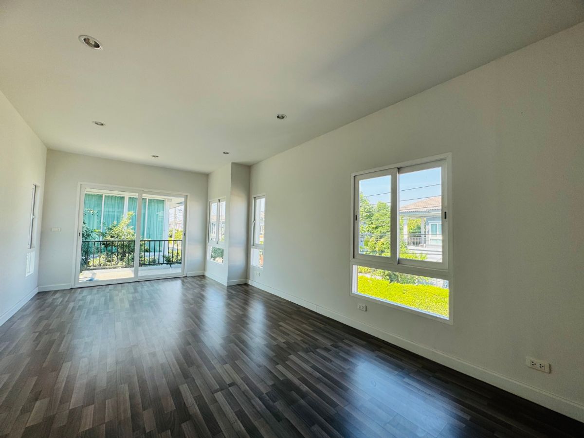 ขายบ้านเดี่ยว รามอินทรา109(พระยาสุเรนทร์) โครงการ Iconature บ้านเปล่าไม่เคยเข้าอยู่  เพียง 200เมตร ถึงหน้าถนนรามอินทรา