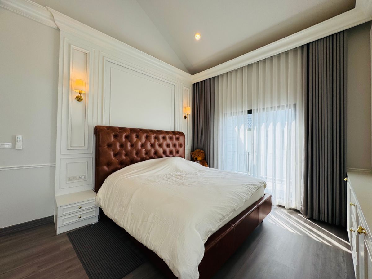 ขายบ้านเดี่ยว 2 ชั้น สราญสิริ รามคำแหง Sanransiri Ramkhamhaeng บ้านสไตล์ Modern Farmhouse แปลงหน้าสวนของโครงการ