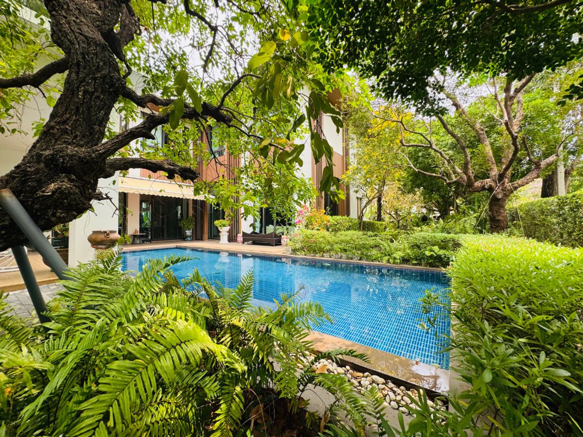 Navatanee Residence นวธานี,พูลวิลล่าหรูใกล้เมืองท่ามกลางพื้นที่สีเขียว