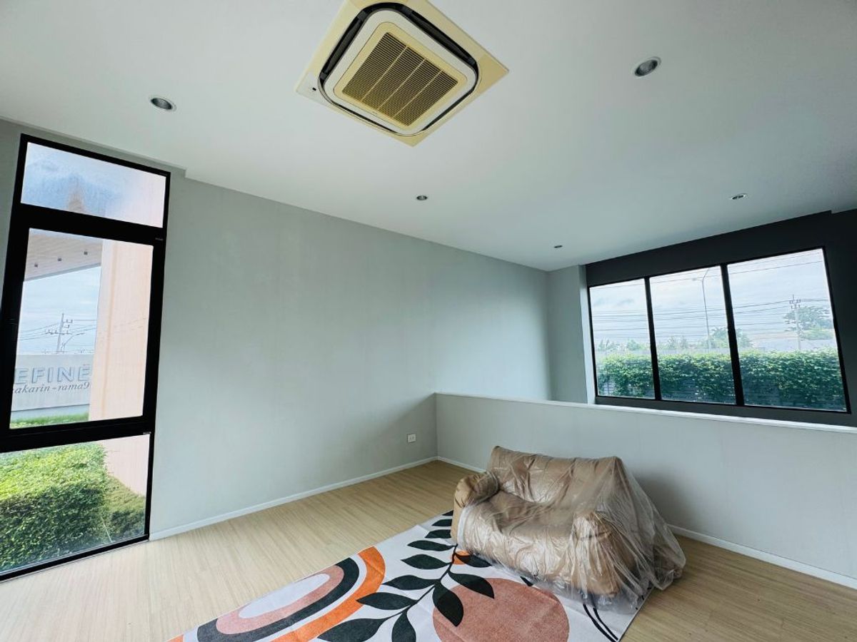 ขายขาดทุน! ทาวน์โฮมหรู 3.5 ชั้น แปลงมุม โครงการ Nirvana Define ศรีนครินทร์–พระราม 9