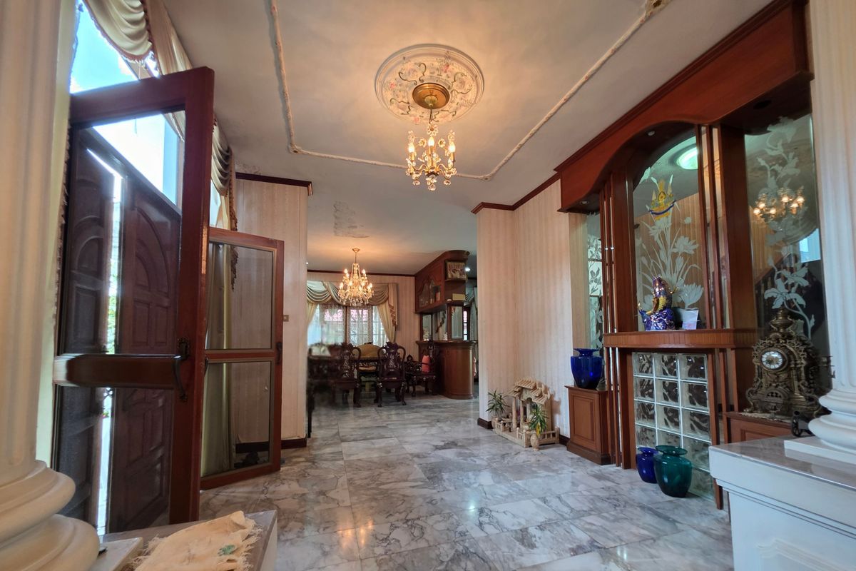 ราคาดีที่สุด ขายคฤหาสน์หรู บ้านหรูหลังใจกลางสุขุมวิท 101/1 ที่ดินแปลงใหญ่ 252 ตร.วา.