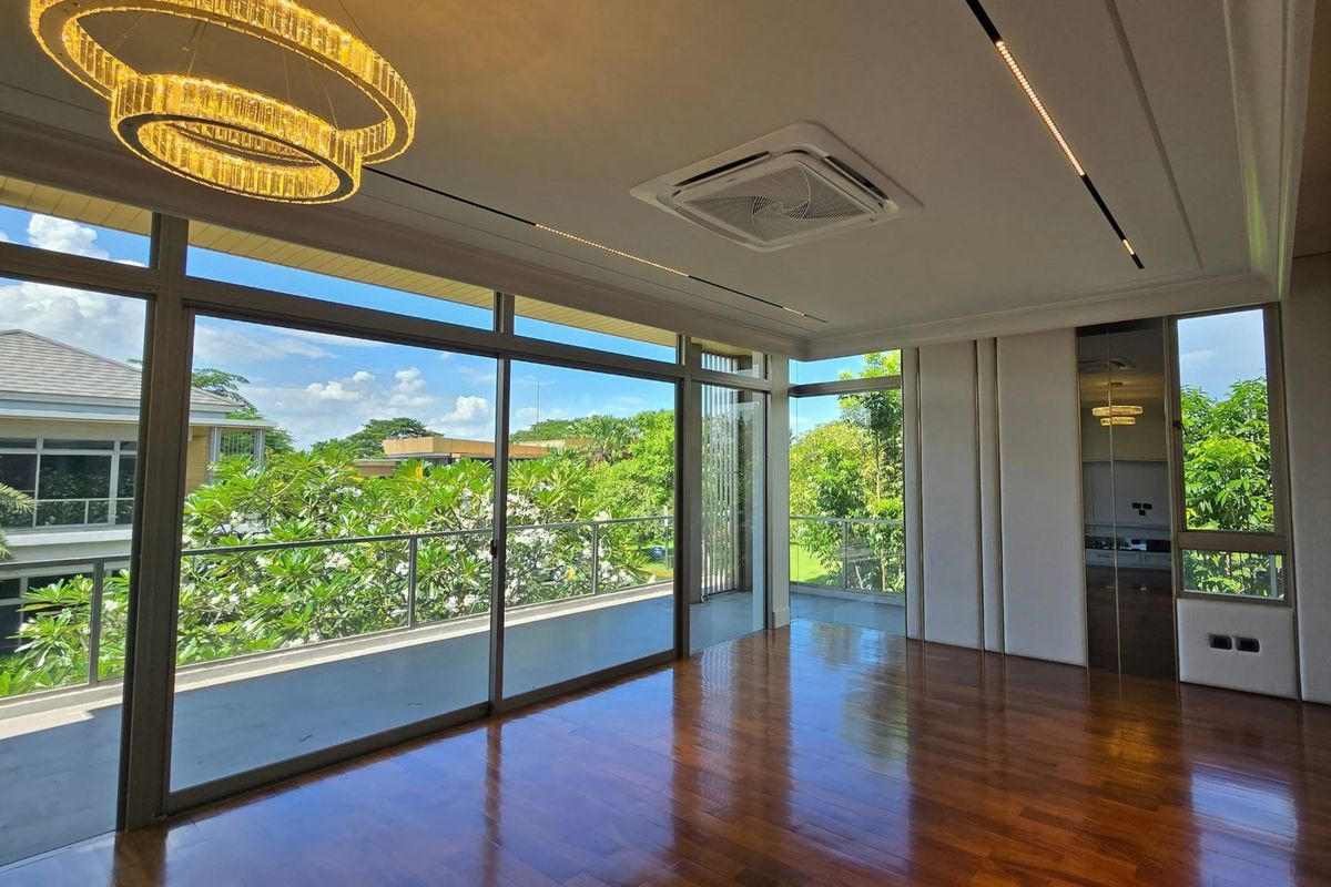 ขายขาดทุน บ้านใหม่ยังไม่เคยเข้าอยู่ บิวท์อินหรูมูลค่าเกือบ 10 ล้านบาท