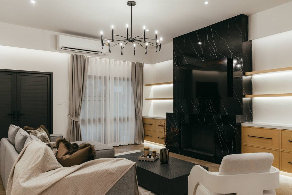 ขายทาวน์เฮาส์แต่งหรูใจกลางสุขุมวิท เดินไปบีทีเอสพระโขนงเพียง5นาที