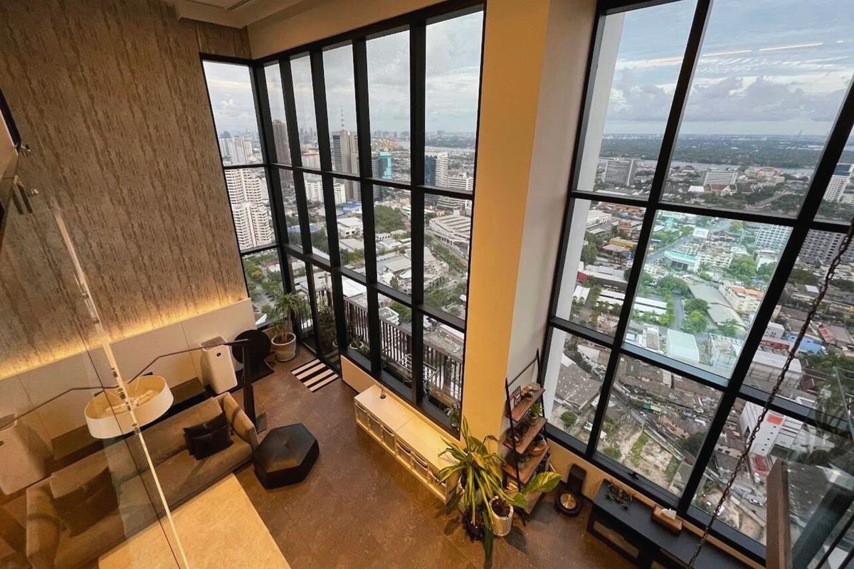 ✨ เพนท์เฮ้าส์ดูเพล็กซ์ใจกลางพร้อมพงษ์ ความหรูหราที่หาไม่ได้อีกแล้ว ✨มอบความรู้สึกเหมือนอยู่บ้านลอยฟ้า