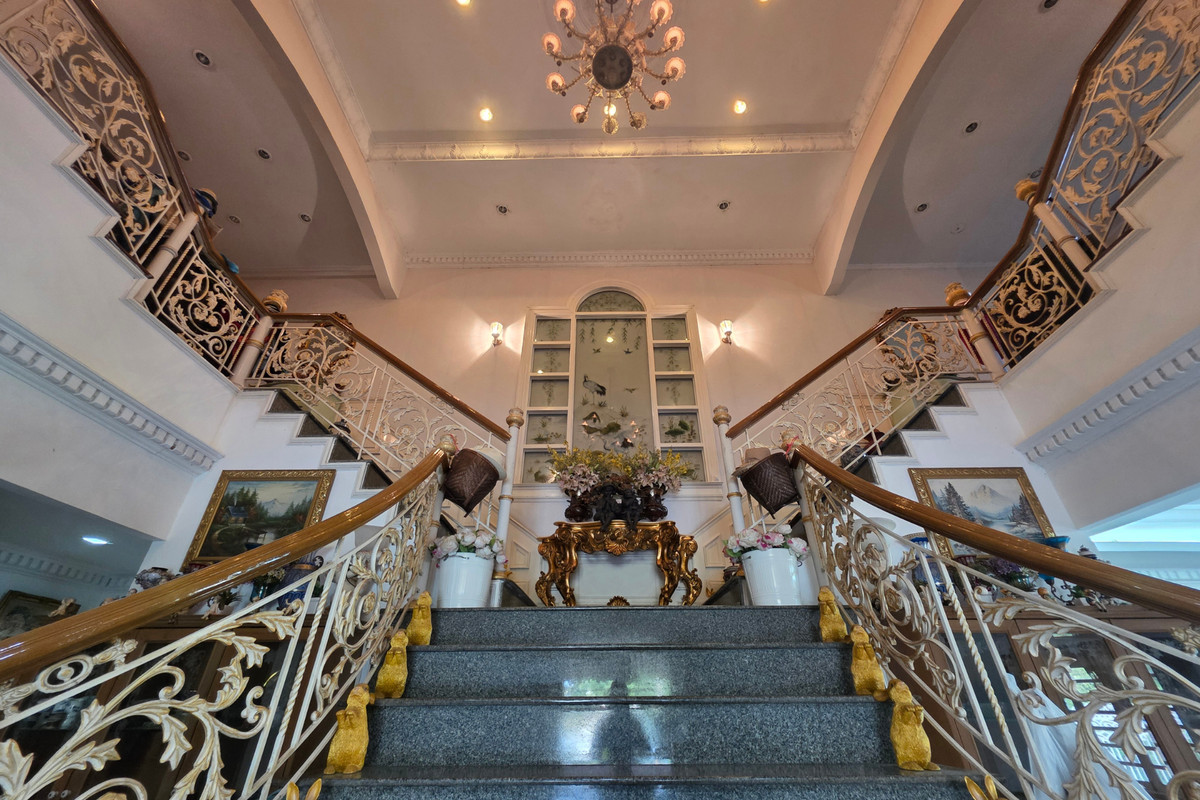 ขายบ้านหรูบางนา กม.13 เหมาะสำหรับครอบครัวใหญ่ พร้อมฟังก์ชันครบเหมือนรีสอร์ตส่วนตัว