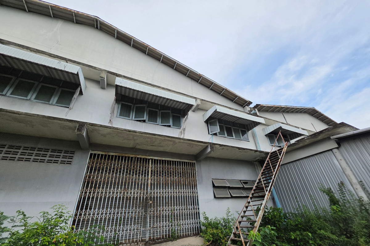 ขายที่ดินพร้อมอาคารโรงงาน สุขสวัสดิ์ 84 พื้นที่สีม่วง พร้อมใบอนุญาต รง.4