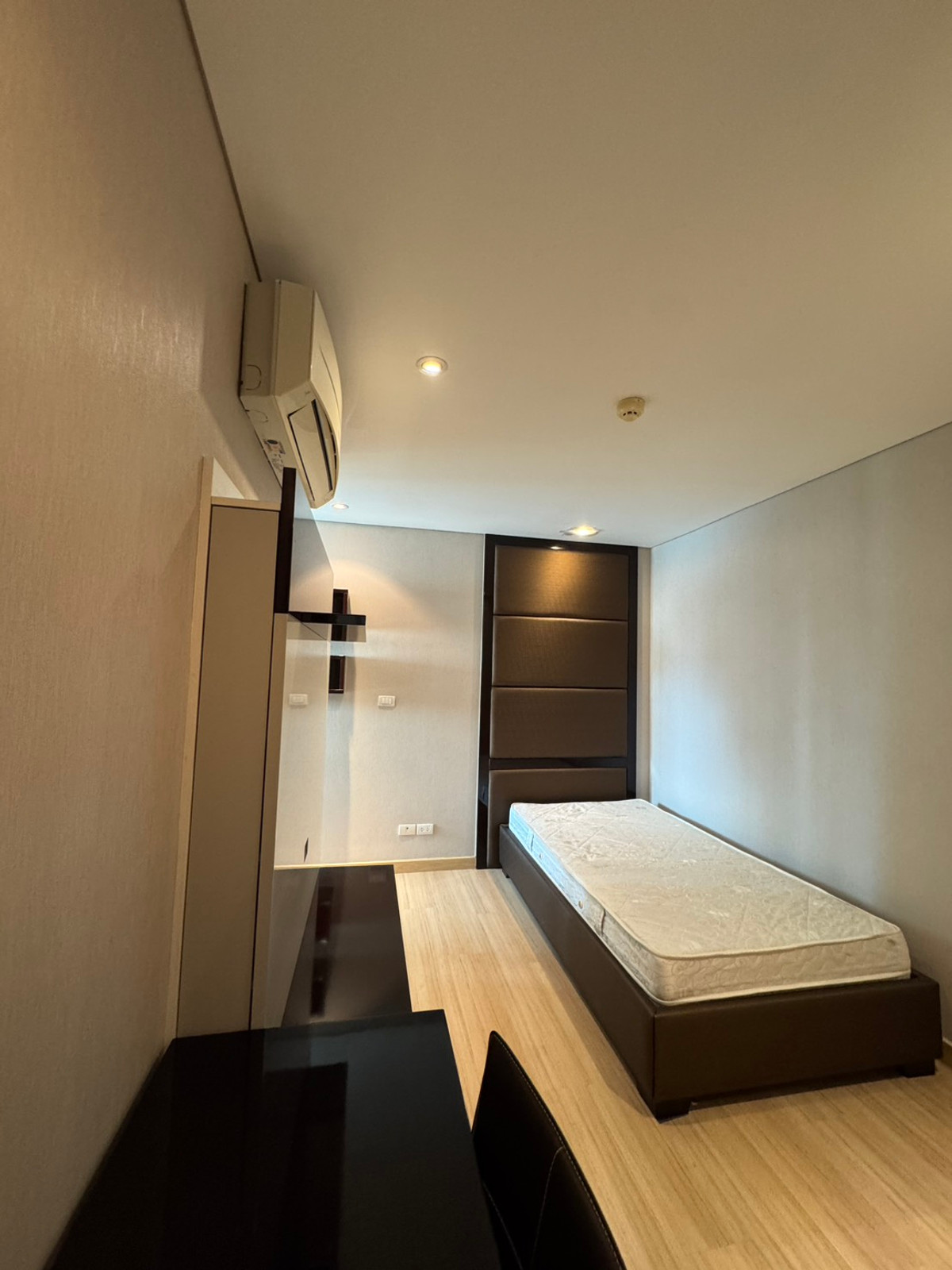 ขายคอนโดห้องใหญ่ใกล้บีทีเอสราชเทวีเพียง 200ม. ราคาเพียง 7ล้านนิดๆ