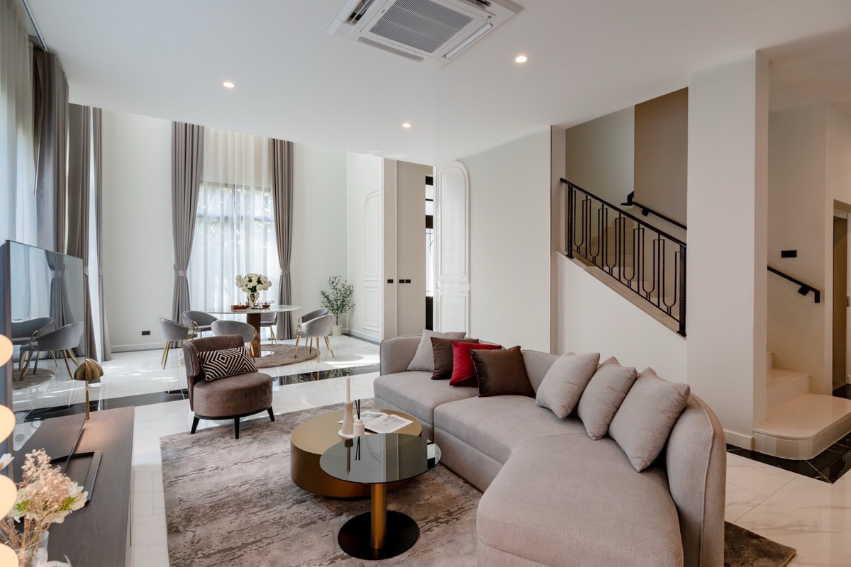 ให้เช่าบ้านหรู 705sq.m. บ้านใหม่ ไม่เคยเข้าอยู่ แต่งสวย พร้อมลิฟต์ส่วนตัว