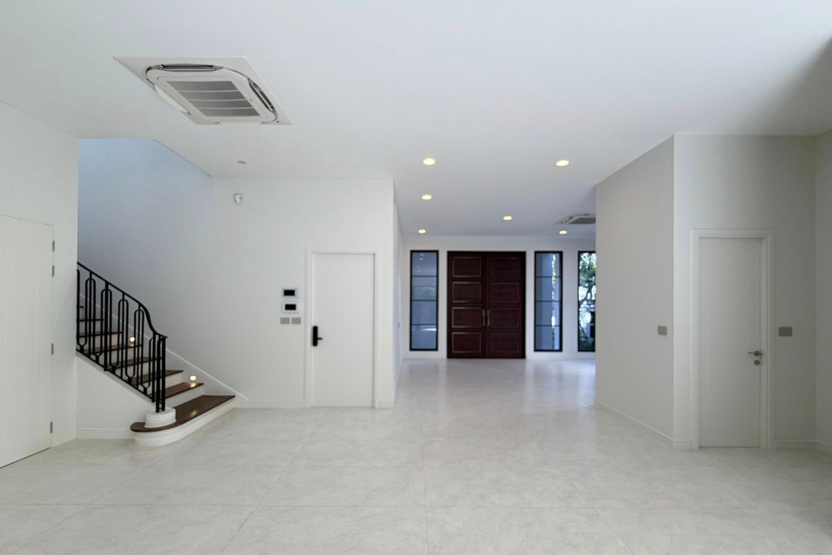 ขายบ้านหรู บ้านใหม่หลังใหญ่ 4ห้องนอน 378ตร.ม.