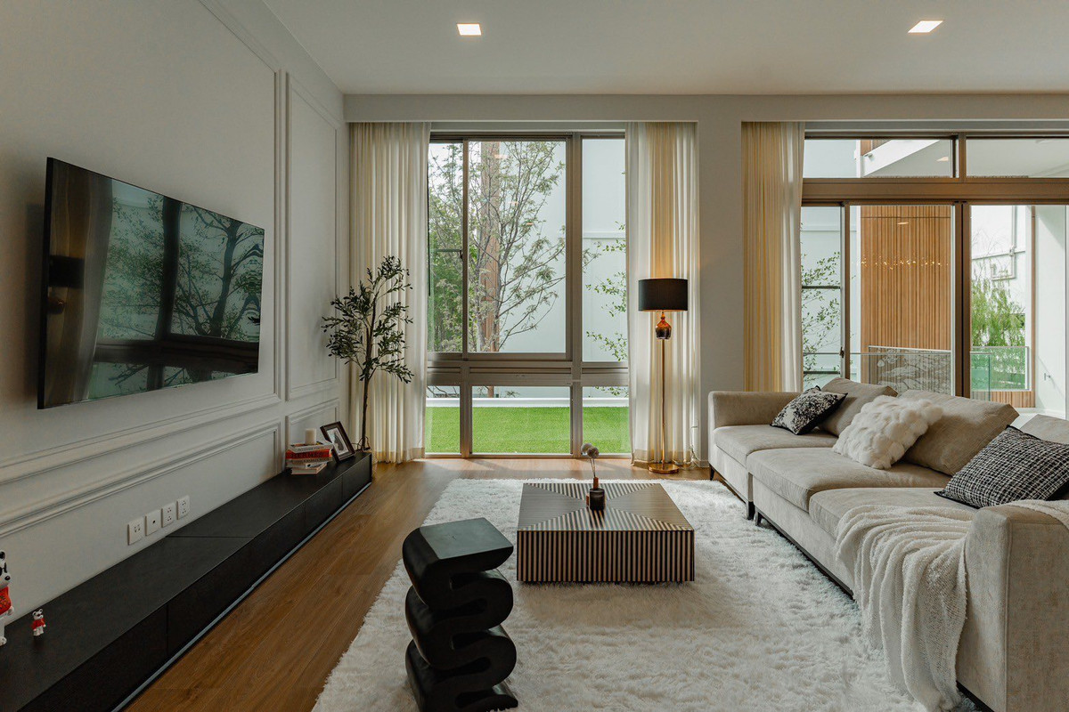 ขาย บ้านโมเดิร์นลอฟท์ 3ชั้น แต่งสวย VIVE พระราม 9 ใกล้ Wellington College