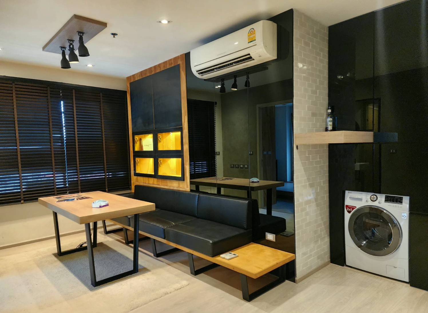 🔥 ขายริธึ่ม อโศก 2 ห้องมุมลอฟท์ 2ห้องนอน ชั้น 21 เดินถึง MRT พระราม 9 แค่ 350 ม. ✨
