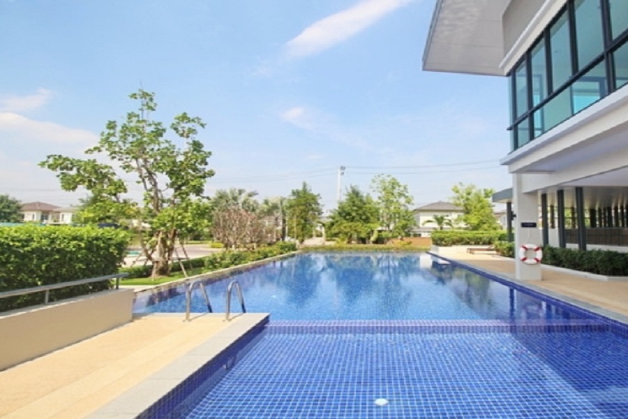 ภัสสร-ไพรด์-ศรีนครินทร์-หนามแดง