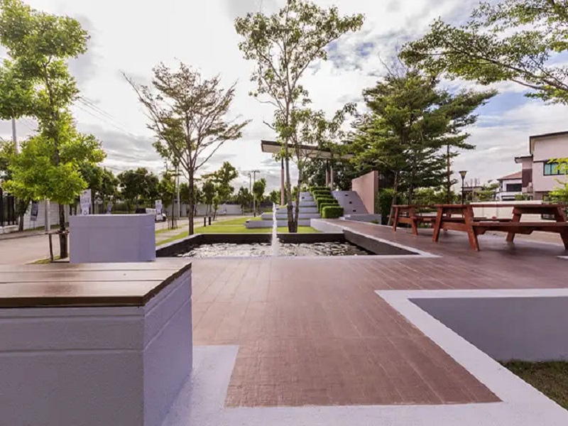 อควา-ดิวินา-รามคำแหง-94