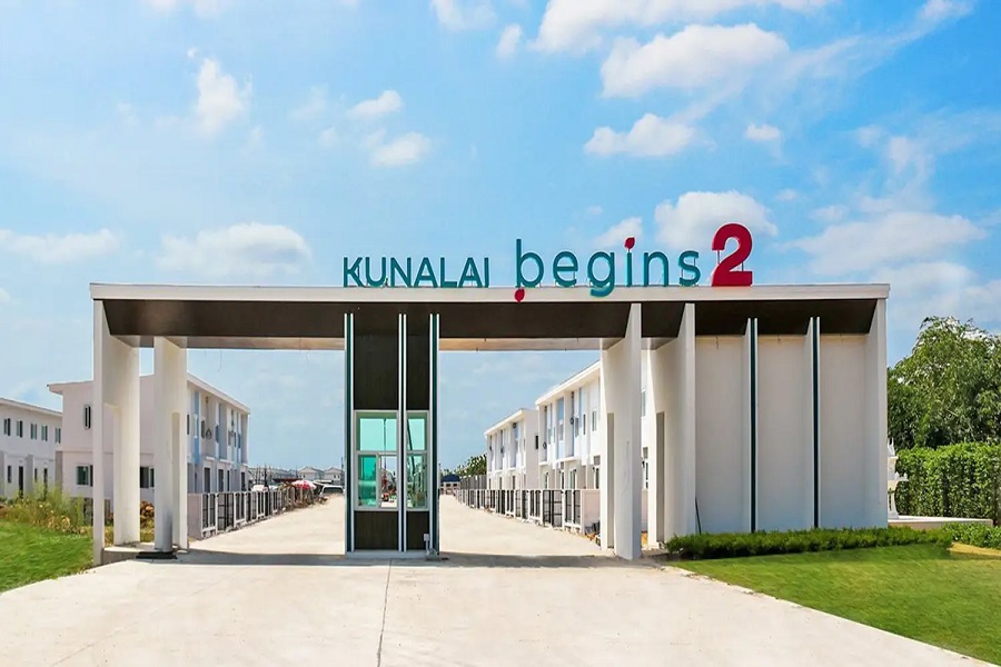 Kunalai-Begins-2-Baan-Kluay-Sainoi