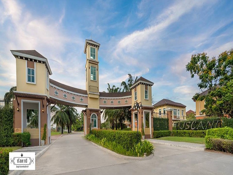 Tascanee-Minburi-Pracharuamjai