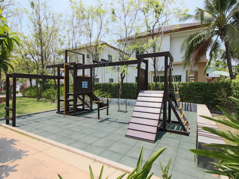 Atoll-Maldives-Beach