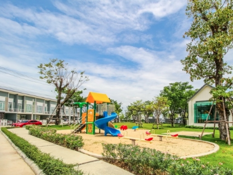 Q-District-Suksawat-Wongwan-Rama-3