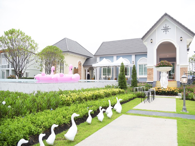 โกลเด้น-ทาวน์-เพชรเกษม-81