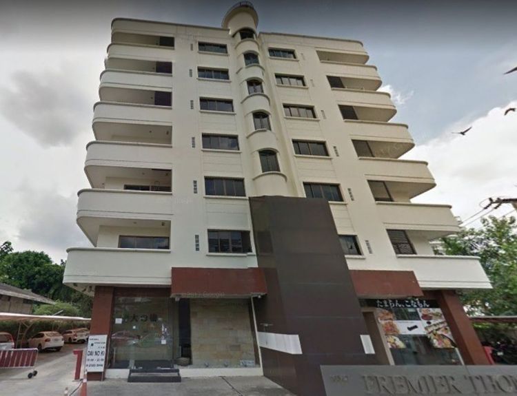 พรีเมียร์-ทองหล่อ