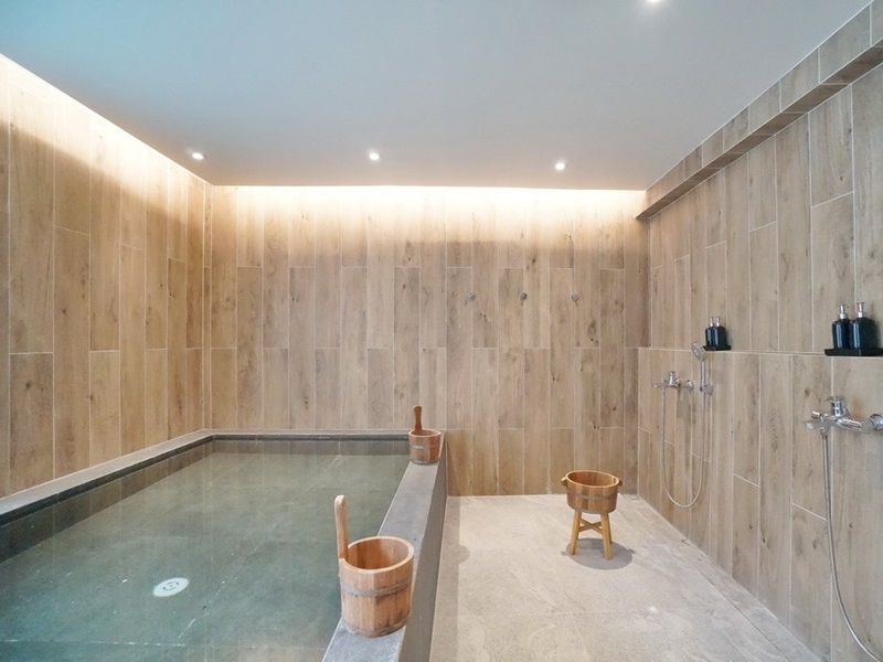 Baan-U-Charoen-Town-In-Town