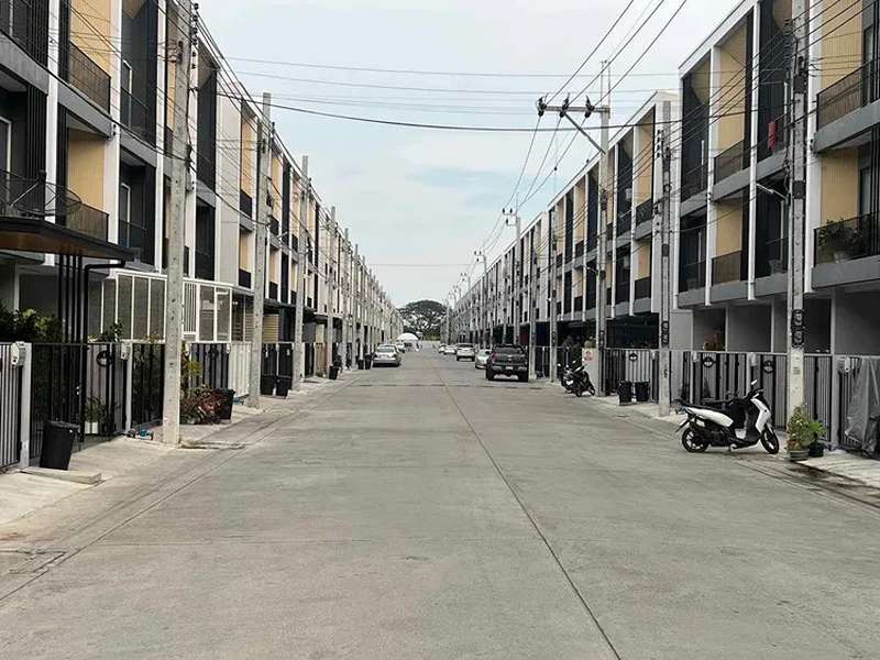 นลิน-อเวนิว-5-รามอินทรา-มีนบุรี