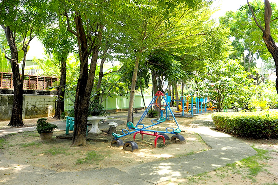 Baan-Krongthong-Srinakarin