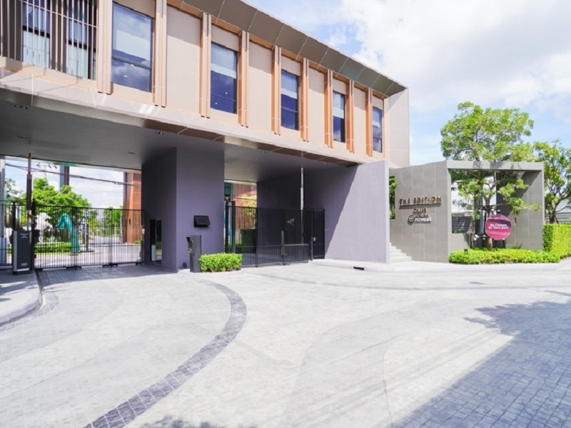 Baan-Klang-Mueng-The-Edition-Sukhumvit-Onnut