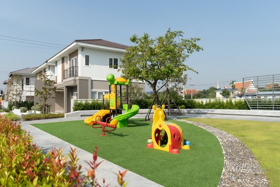 Narinthara-Rangsit-Bangpoon